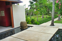 Lombok-08-11-00a