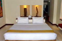 Lombok-08-11-01_G