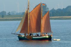 Frachtschiffreise-Elbe-aufwaerts-bild05