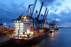 Frachtschiffsreise-Hamburg-Hafen-am-Abend-bild14