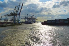Frachtschiffsreise-Hamburg-Hafen-bild14