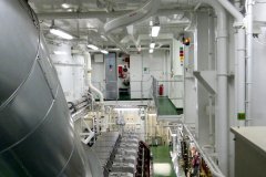 Frachtschiffsreise-Maschinenraum-bild12